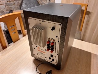 JBL SUBWOOFER 100w amplificable 8 pulgadas woofer