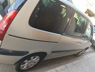 Peugeot 807 2005