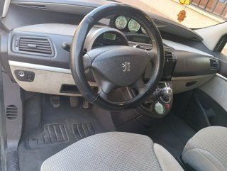 Peugeot 807 2005
