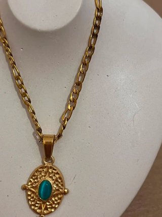 Collar Dorado con Colgante Turquesa