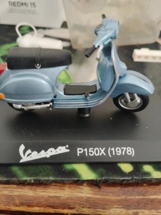 Modellino Vespa 125 ET3 Primavera (1976)