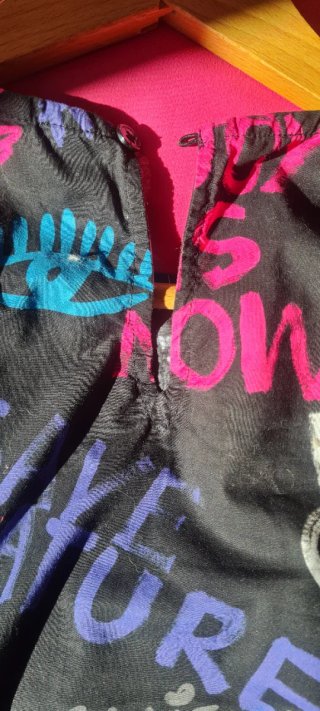 Blusa Desigual Talla L graffiti