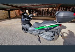Kawasaki J300 ABS