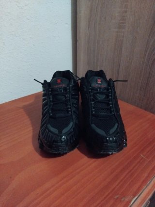 NIKE SHOX ‼️PRECIO NEGOCIABLE‼️