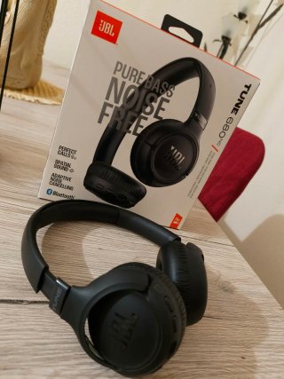Auriculares JBL Tune 680 NC