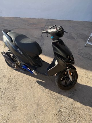 Yamaha Jog R Scooter Negra