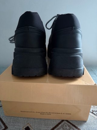 Zapatillas negras plataforma veganas talla 40