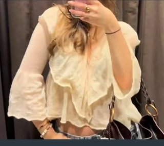 Blusa Zara con Volantes