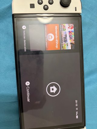 Nintendo Switch OLED Blanca + Mario Kart+Protector
