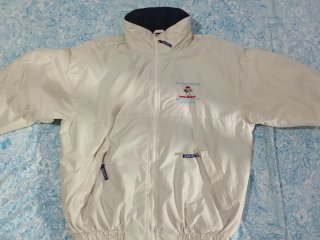 Cazadora náutica logo Hesperides beige