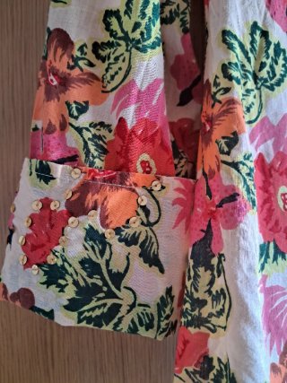 Blusa floral beige y rosa Talla 38