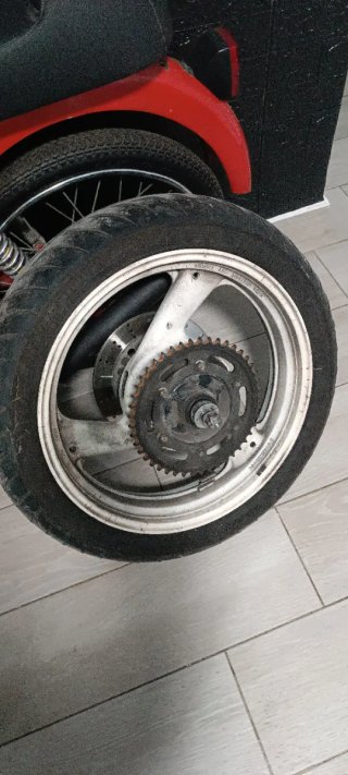 Rueda Trasera Yamaha FZR 600