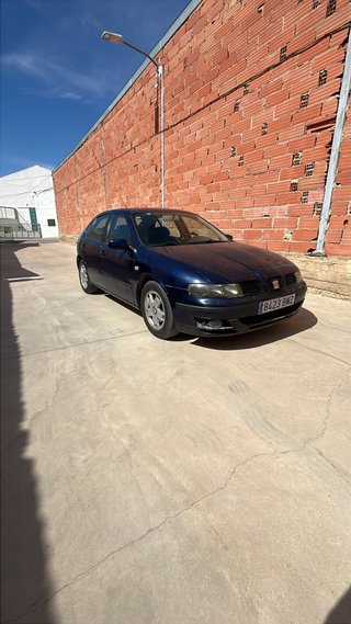 SEAT Leon 2005 vendo o cambio por 49 con papeles