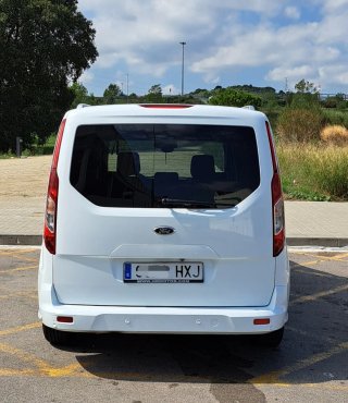 Ford Grand Tourneo Connec 2014