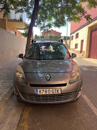 Renault Grand Scenic 2010. Unico dueño.