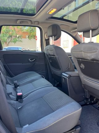Renault Grand Scenic 2010. Unico dueño.