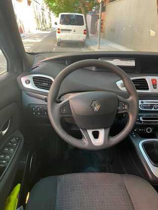 Renault Grand Scenic 2010. Unico dueño.