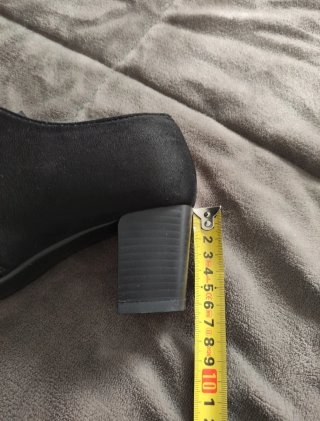 Zapatos de ante.