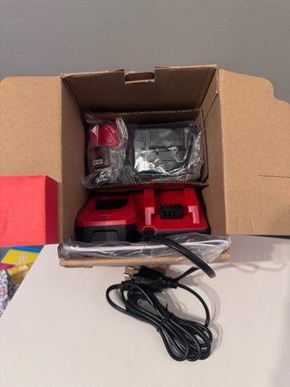 Milwaukee M18 M12 Batería y Cargador