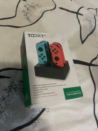 Centro de Carga 4 en 1 para Nintendo Switch