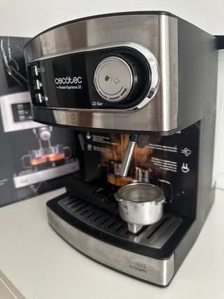 Cafetera Cecotec Power para reparar/piezas