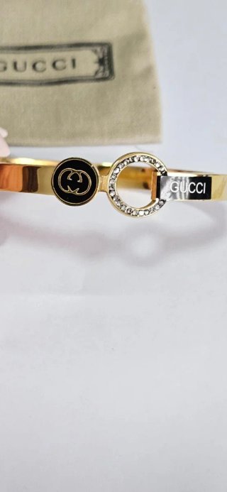 Pulsera Dorada con Doble G y Cristales