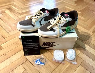 Zapatillas sneakers talla 43 NUEVAS Travis Scott