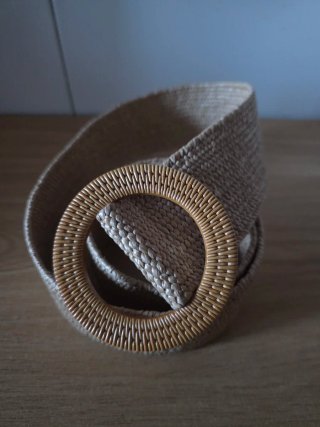 Cinturón de mujer con hebilla redonda