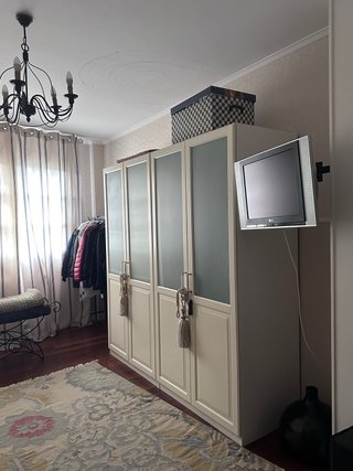Armario Blanco con Puertas de Cristal