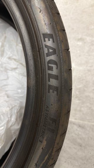 Neumáticos Porsche 911 Goodyear F1 NA0 casi nuevos