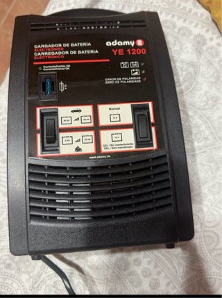 Cargador Batería Adamy YE 1200 Electrónico