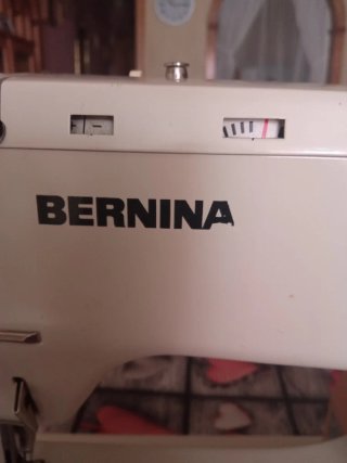 Antigua Máquina de coser Bernina mod 831