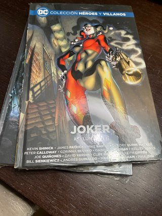 Pack 7 comics Heroes y villanos