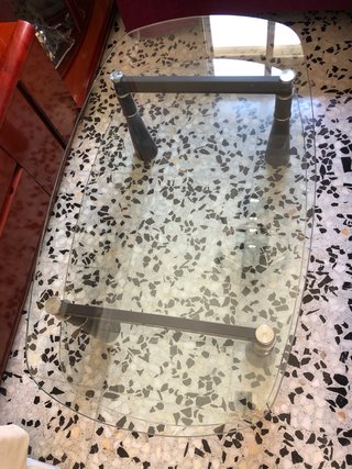 Conjunto 2 sofás 2 Plazas + Mesa Centro de Cristal