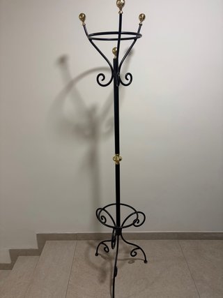 Perchero de Forja Negro y Dorado