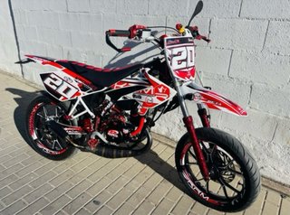 Moto Supermotard Beta
