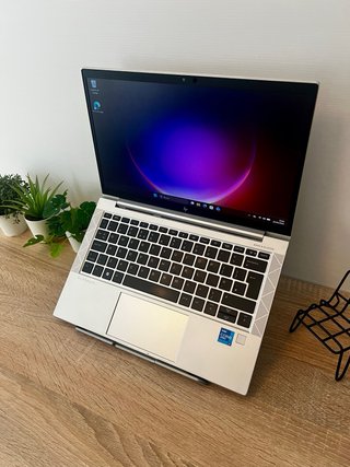 HP EliteBook 830 G8 i7 • 32GB • 1TB SSD • Táctil