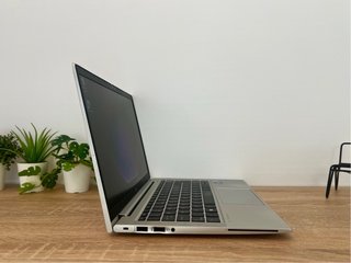 HP EliteBook 830 G8 i7 • 32GB • 1TB SSD • Táctil