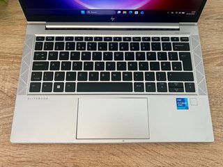 HP EliteBook 830 G8 i7 • 32GB • 1TB SSD • Táctil