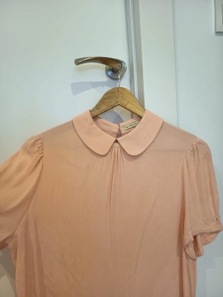 Blusa rosa cuello Peter Pan
