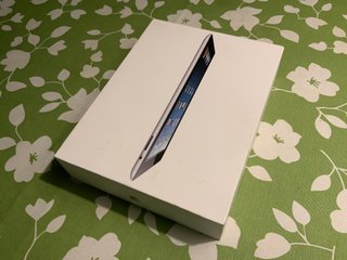 Caja original iPad 4 + 2 pegatinas originales