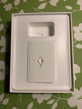 Caja original iPad 4 + 2 pegatinas originales