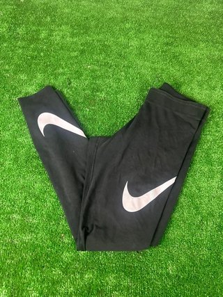 Pantalón Nike negro deportivo ajustado talla S
