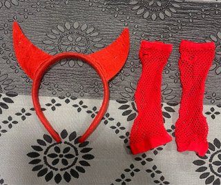 Set de Diadema de Cuernos y Guantes de Rejilla