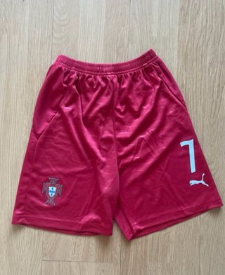 Camisola e calções Ronaldo Portugal T28 12-13 anos