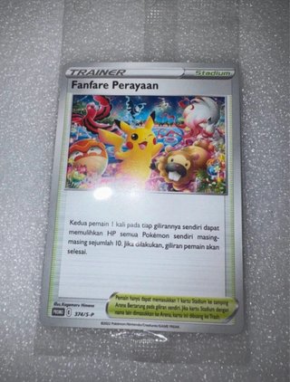 Carta Pokémon Fanfare Perayaan Pikachu de año 2022