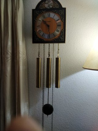 Reloj de pared con péndulo,tipo carrillón