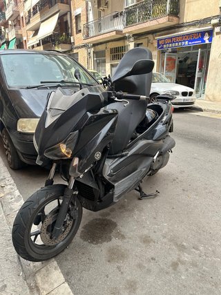 Yamaha xmax 125 2013 ( leer anuncio )