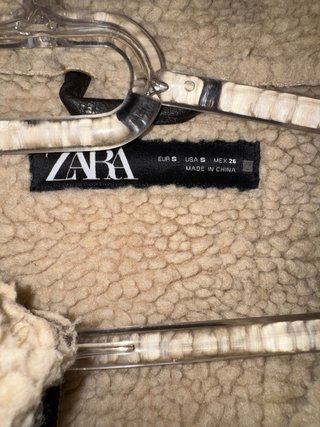 Cazadora chaqueta borrego Zara