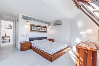 Dúplex en alquiler en Nueva España en Madrid